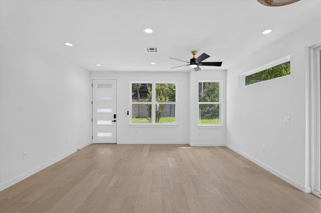 5305 Ledesma RD 1, Austin, TX 78721