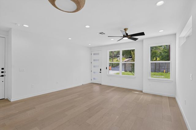 5305 Ledesma RD 1, Austin, TX 78721