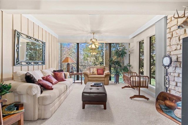 176 World Of Tennis SQ, Lakeway, TX 78734