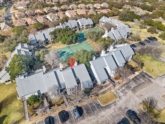176 World Of Tennis SQ, Lakeway, TX 78734