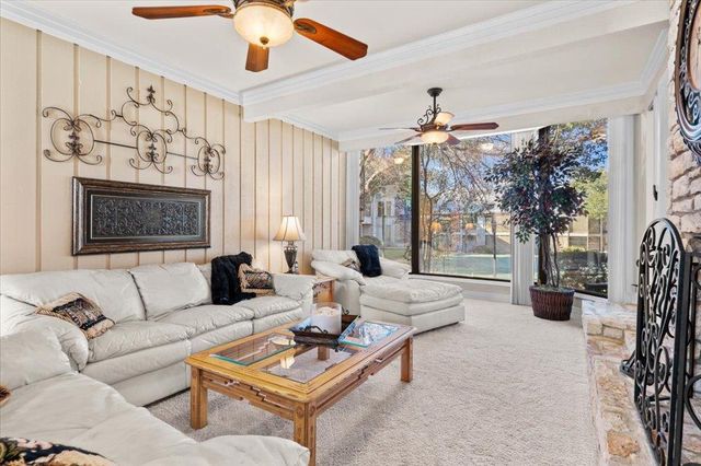 176 World Of Tennis SQ, Lakeway, TX 78734