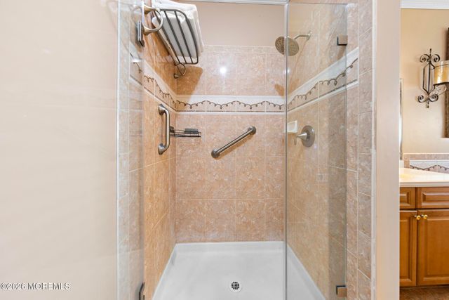 87 E Parsonage Way, Manalapan, NJ 07726