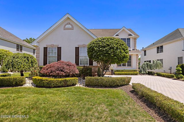 87 E Parsonage Way, Manalapan, NJ 07726