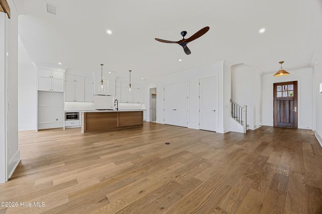 633 Waterstone Drive, Wilmington, NC 28411