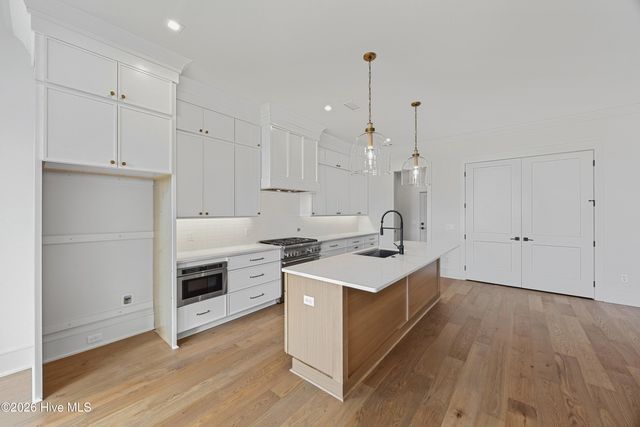 633 Waterstone Drive, Wilmington, NC 28411