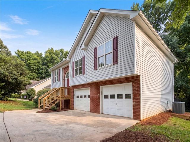 325 Spring Lake Court, Athens, GA 30605