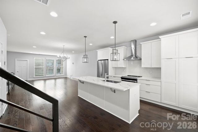 1555 Duckworth Avenue, Charlotte, NC 28208