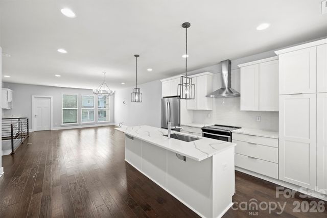 1555 Duckworth Avenue, Charlotte, NC 28208