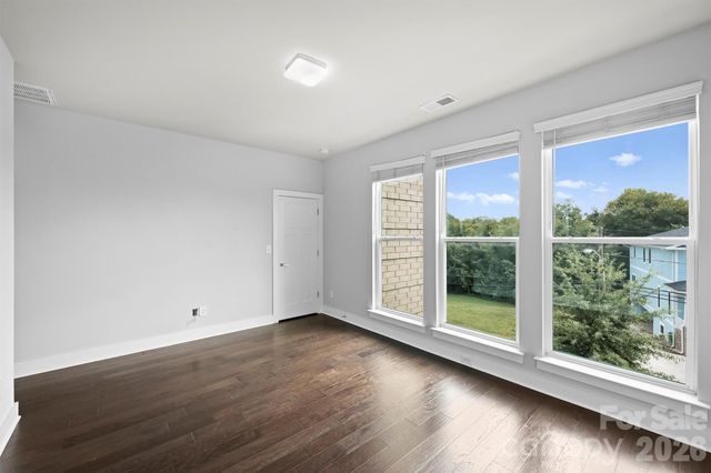 1555 Duckworth Avenue, Charlotte, NC 28208