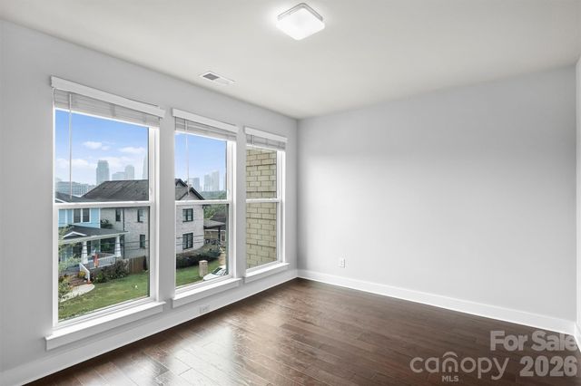 1555 Duckworth Avenue, Charlotte, NC 28208