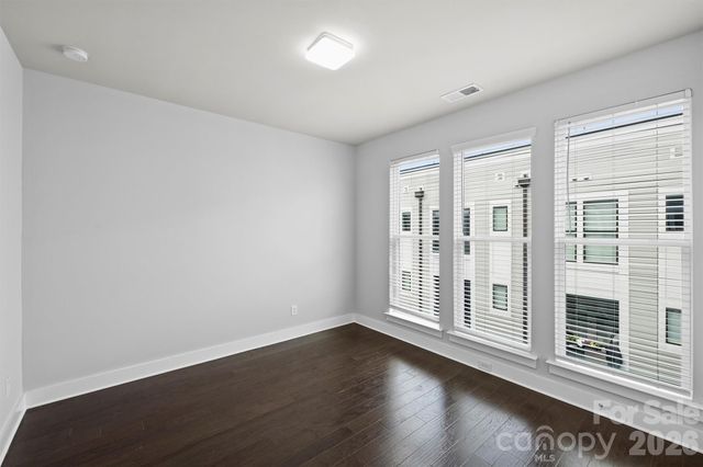 1555 Duckworth Avenue, Charlotte, NC 28208