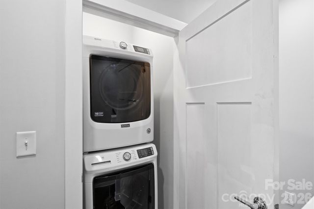 1555 Duckworth Avenue, Charlotte, NC 28208