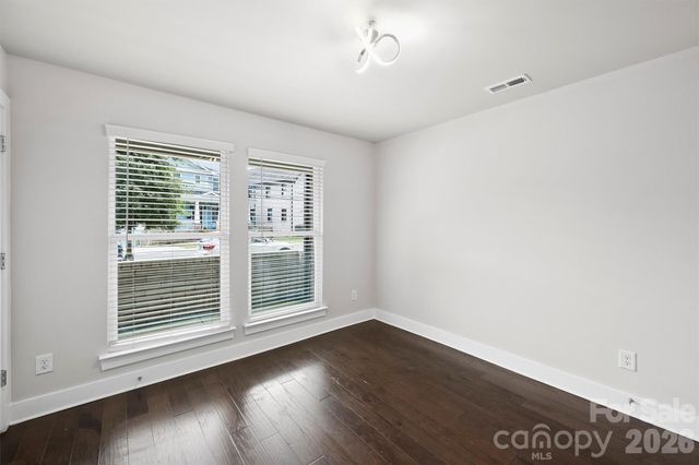 1555 Duckworth Avenue, Charlotte, NC 28208