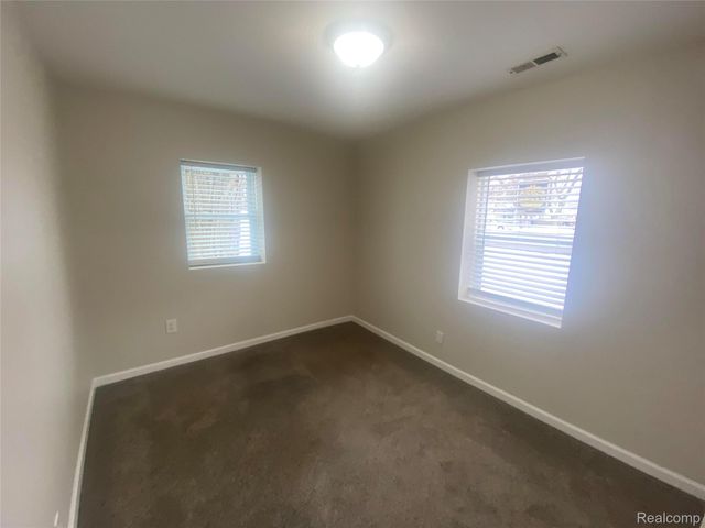 2832 Tuxedo Boulevard, Waterford Charter Township, MI 48329