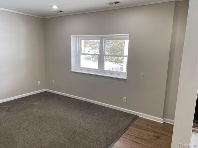 2832 Tuxedo Boulevard, Waterford Charter Township, MI 48329