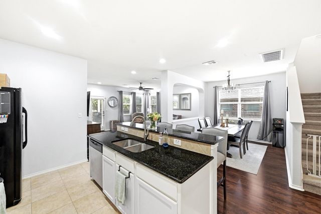 9705 Sydney Marilyn LN, Austin, TX 78748
