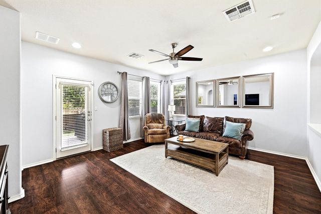 9705 Sydney Marilyn LN, Austin, TX 78748