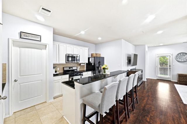 9705 Sydney Marilyn LN, Austin, TX 78748