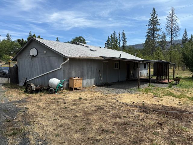 9260 Butte Falls Highway, Eagle Point, OR 97524