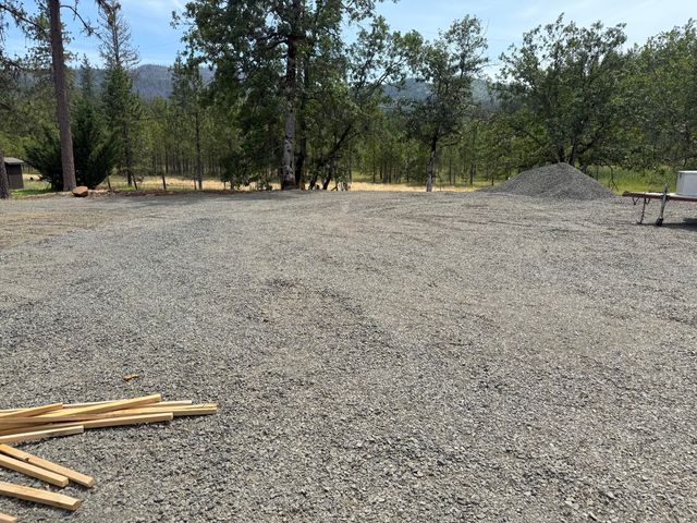 9260 Butte Falls Highway, Eagle Point, OR 97524