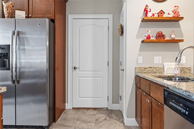 315 Old River Road 3, Lincoln, RI 02838