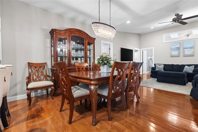 315 Old River Road 3, Lincoln, RI 02838