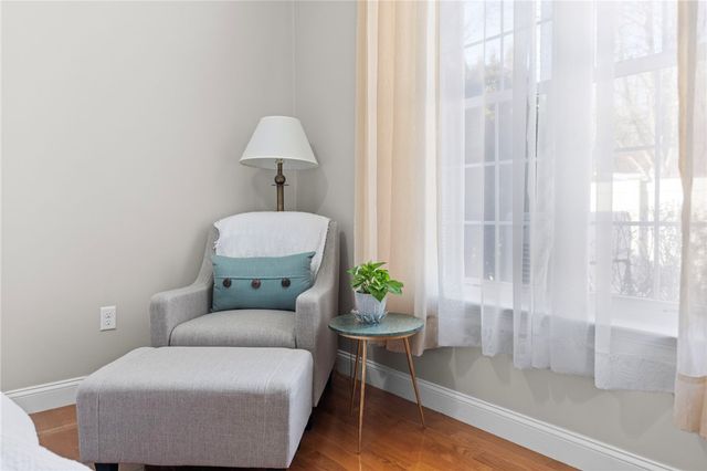 315 Old River Road 3, Lincoln, RI 02838