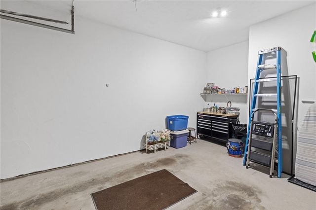 315 Old River Road 3, Lincoln, RI 02838