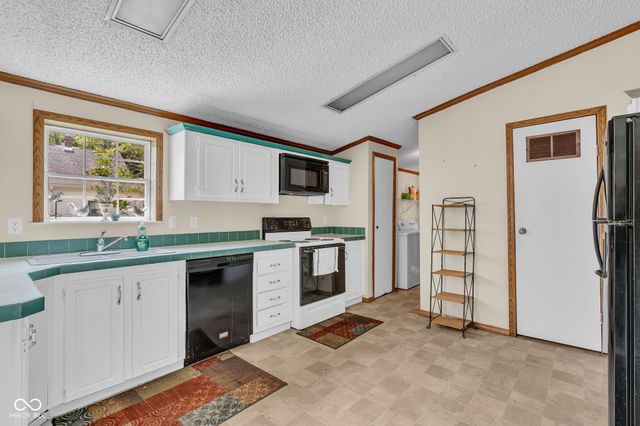 81 Crawford Street, Clayton, IN 46118