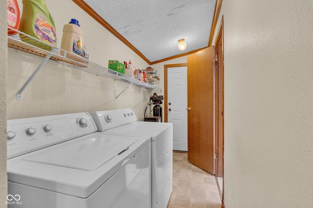 81 Crawford Street, Clayton, IN 46118