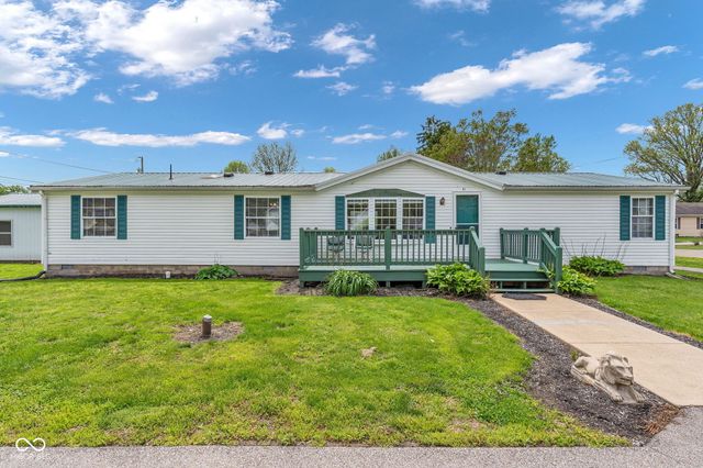 81 Crawford Street, Clayton, IN 46118