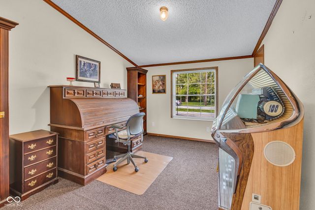 81 Crawford Street, Clayton, IN 46118