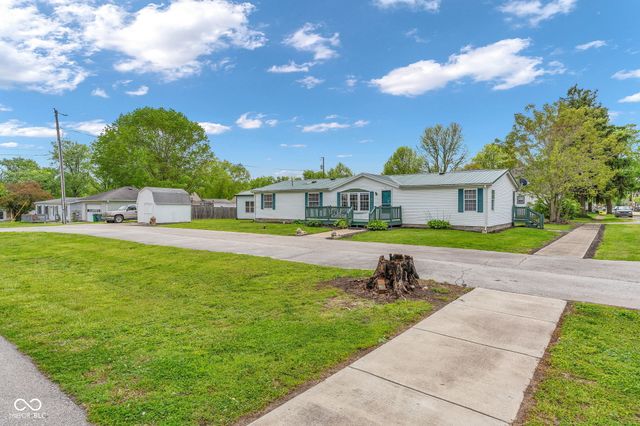 81 Crawford Street, Clayton, IN 46118