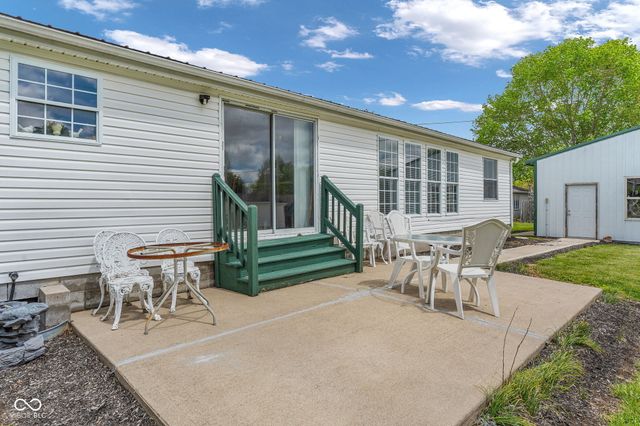 81 Crawford Street, Clayton, IN 46118