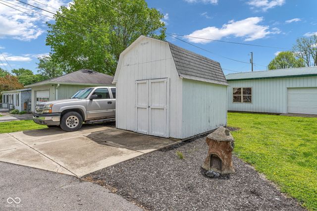 81 Crawford Street, Clayton, IN 46118