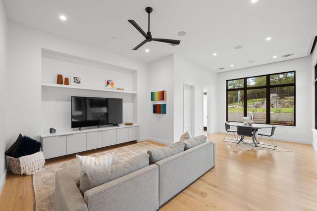 10208 Milky WAY, Austin, TX 78730