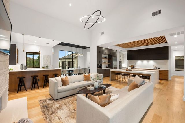 10208 Milky WAY, Austin, TX 78730