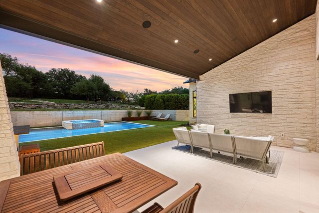 10208 Milky WAY, Austin, TX 78730