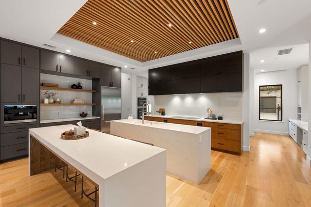 10208 Milky WAY, Austin, TX 78730