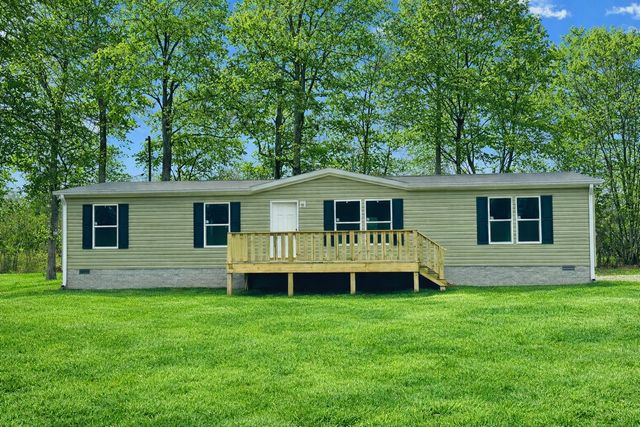 665 Camp Belle Air Rd, Sparta, TN 38583