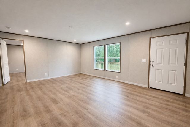 665 Camp Belle Air Rd, Sparta, TN 38583