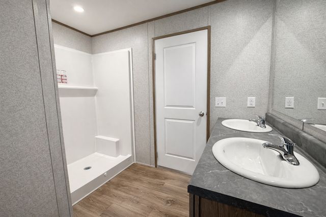 665 Camp Belle Air Rd, Sparta, TN 38583