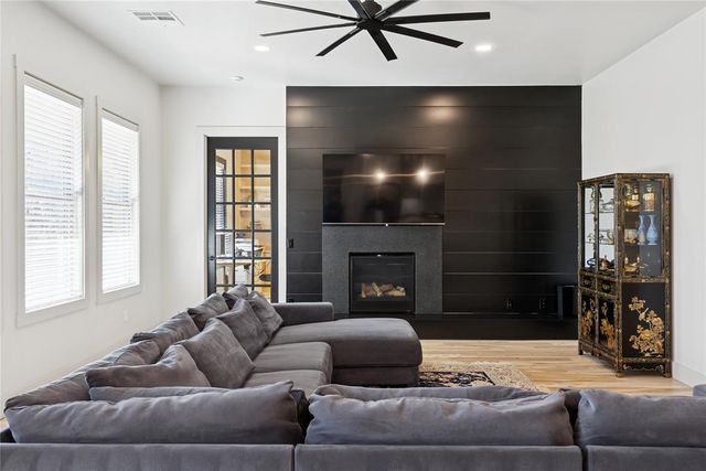 8624 Snow Court, Edmond, OK 73007