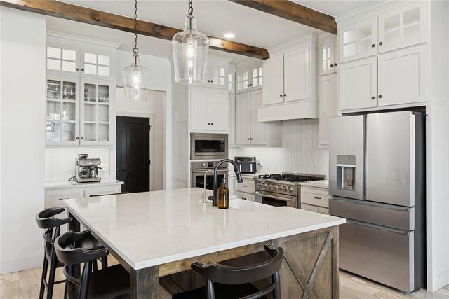 8624 Snow Court, Edmond, OK 73007