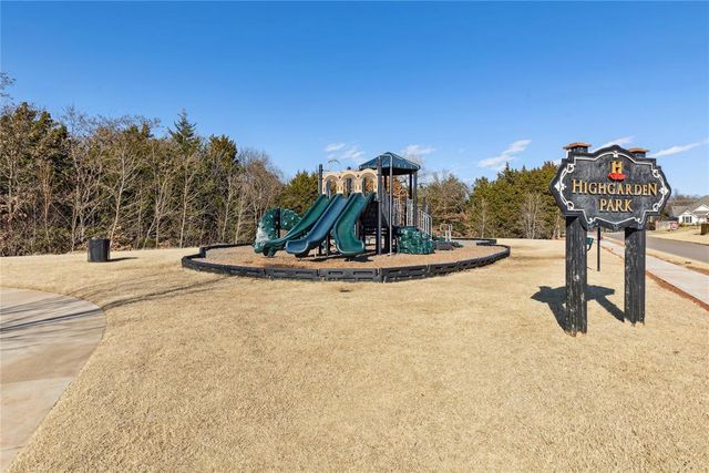 8624 Snow Court, Edmond, OK 73007