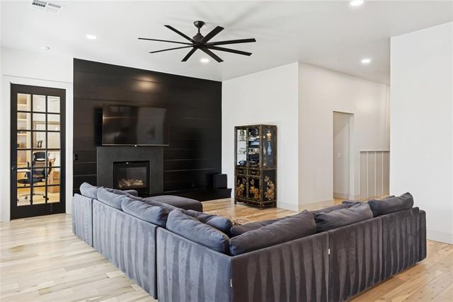 8624 Snow Court, Edmond, OK 73007