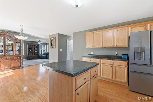 104 Angel Oak Court, Edwardsville, IL 62025