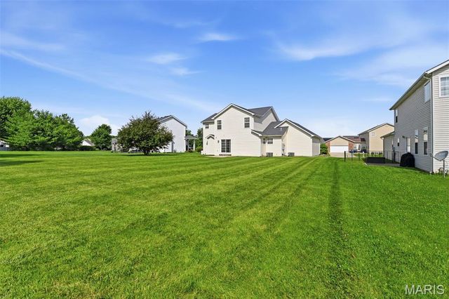 104 Angel Oak Court, Edwardsville, IL 62025