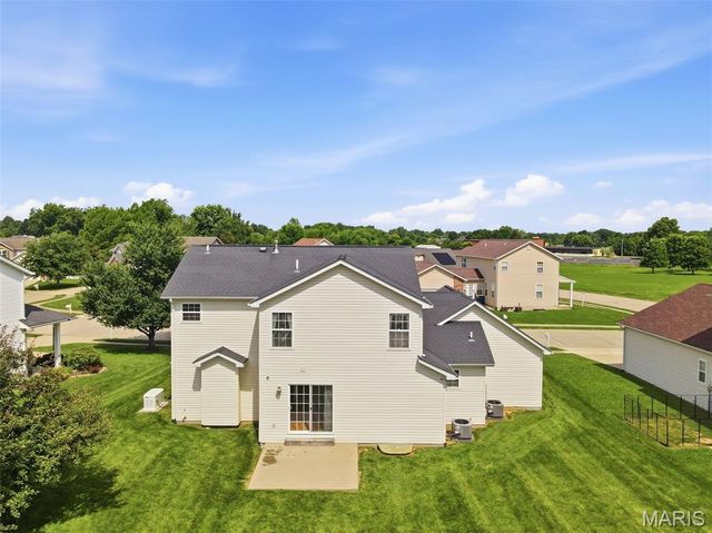 104 Angel Oak Court, Edwardsville, IL 62025