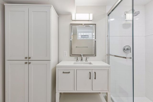 2520 Lynn Avenue S, Saint Louis Park, MN 55416